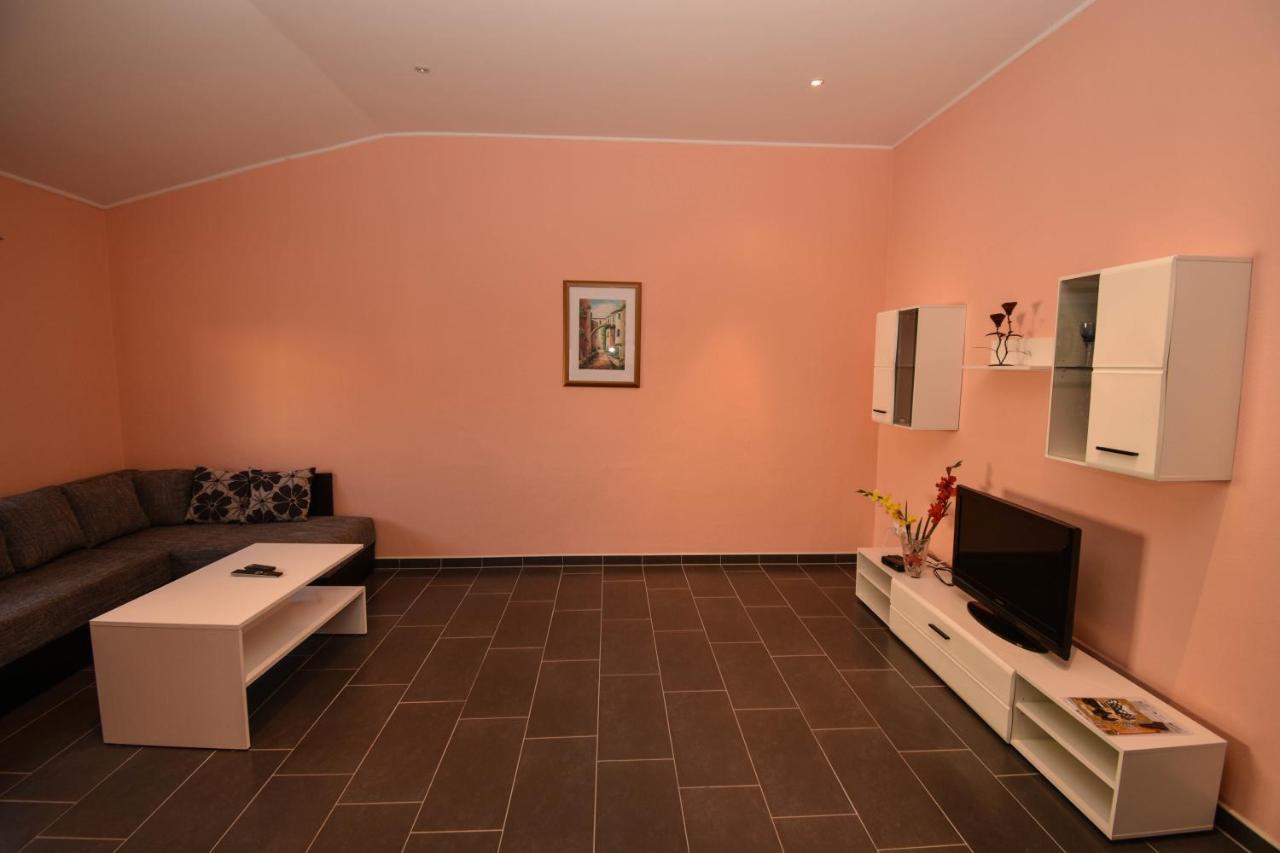 Apartmani Lukic Вир Экстерьер фото